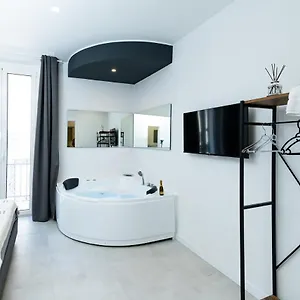 Pane E Pomodoro Bed & Breakfast Bari