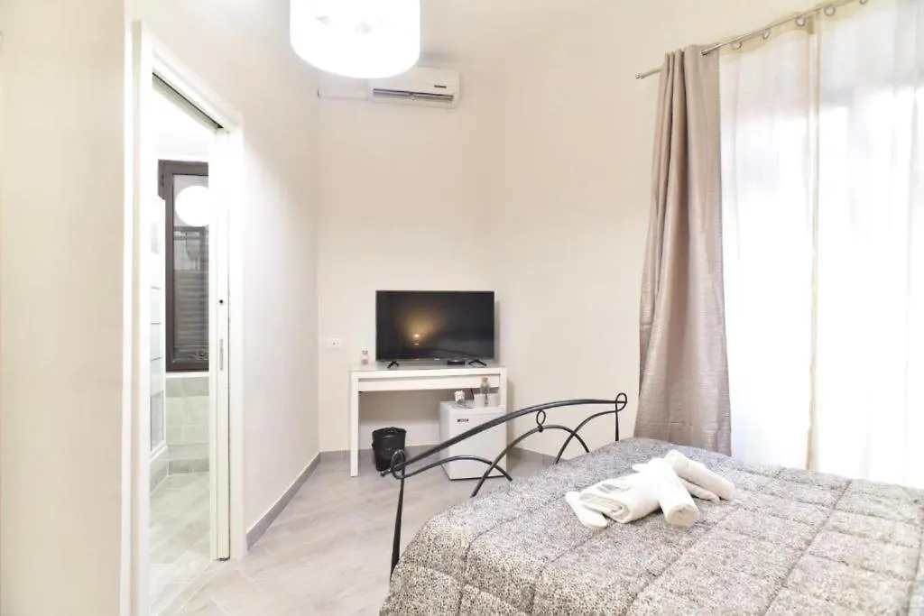 Guesthouse O Affittacamere Magenta Baylon Suite Rome Italy