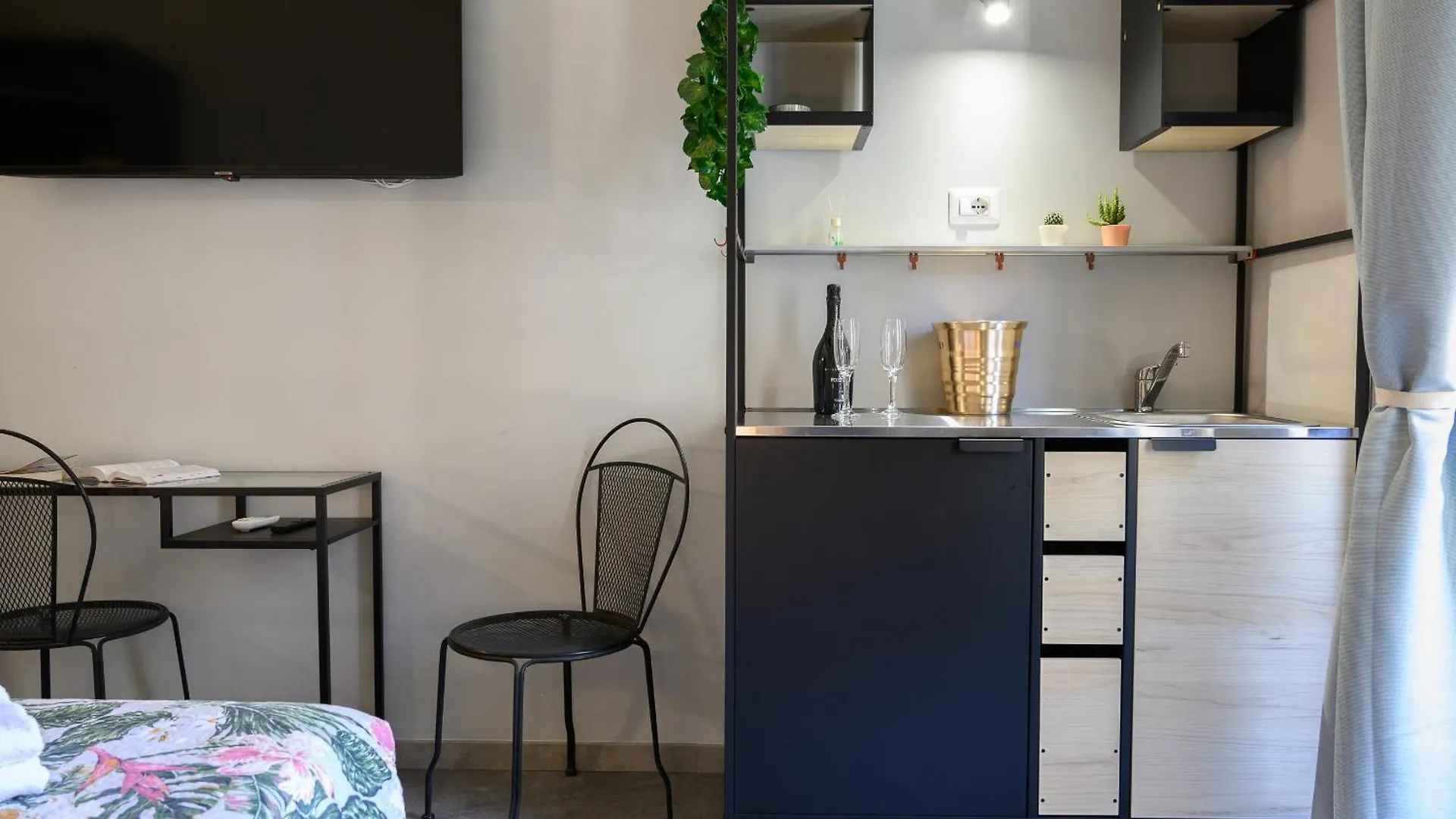 Guest house Guesthouse O Affittacamere Magenta Baylon Suite Rome